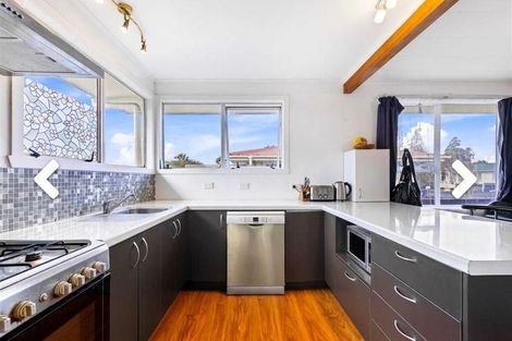 Photo of property in 42 Jillian Drive, Ranui, Auckland, 0612