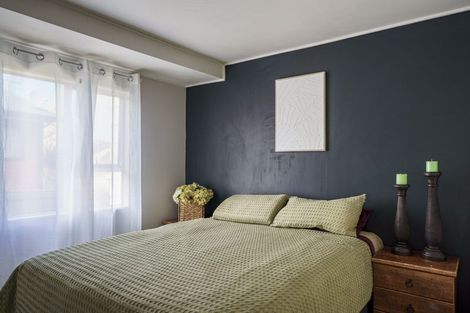 Photo of property in 93a Charles Street, Westshore, Napier, 4110