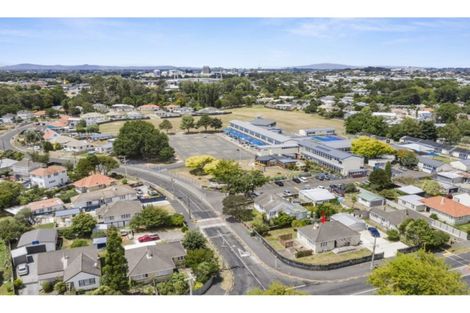 Photo of property in 177 Maeroa Road, Maeroa, Hamilton, 3200