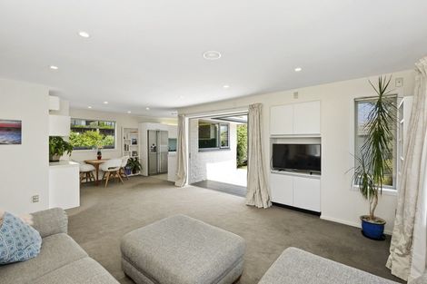 Photo of property in 515 Marine Parade, South New Brighton, Christchurch, 8062
