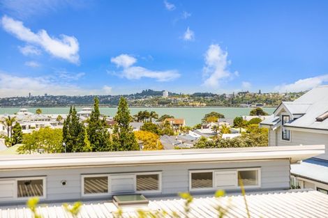 Photo of property in 2/9 Calliope Road, Devonport, Auckland, 0624