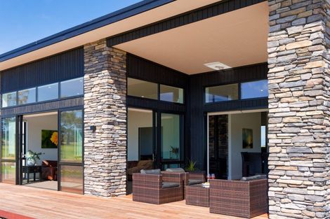 Photo of property in 23 Te Ao Wharepapa Lane, Peketa, 7373