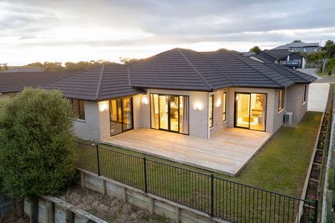 Photo of property in 12 Paiaka Place, Rototuna North, Hamilton, 3210