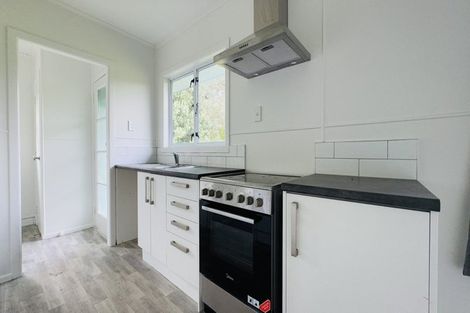 Photo of property in 12 Bittern Place, Henderson, Auckland, 0610