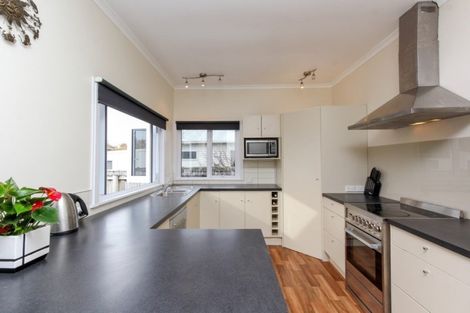 Photo of property in 5 Atiawa Street, Glen Avon, New Plymouth, 4312