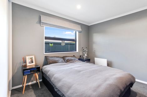 Photo of property in 16 Little Oaks Drive, Yaldhurst, Christchurch, 8042