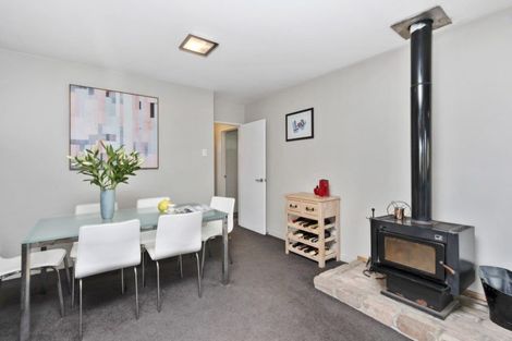 Photo of property in 8a Youngs Road, Papakura, 2110