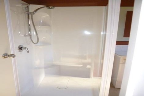 Photo of property in 2 Caulfield Place, Taradale, Napier, 4112