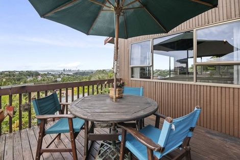 Photo of property in 40 Balmain Road, Chatswood, Auckland, 0626