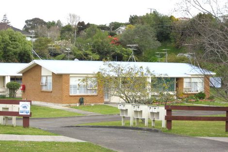 Photo of property in 8a Nevada Drive, Merrilands, New Plymouth, 4312