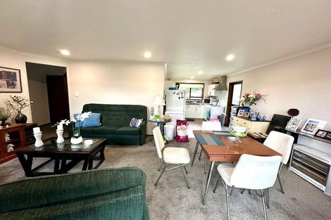 Photo of property in 170 Clyde Street, Balclutha, 9230