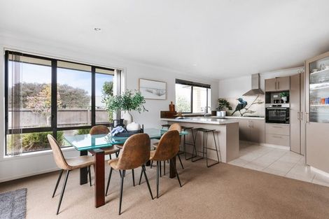 Photo of property in 8 Seabreeze Place, Papamoa Beach, Papamoa, 3118