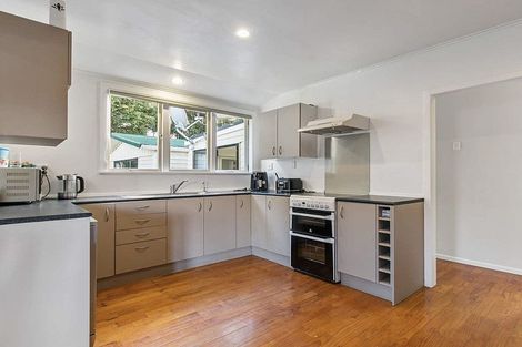 Photo of property in 12 Mountbatten Place, Papakura, 2110