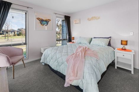 Photo of property in 27 Faringdon Boulevard, Rolleston, 7615