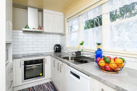 Photo of property in 1a Glen Place, Awapuni, Palmerston North, 4412