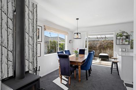 Photo of property in 5a Hemi Street, Waikanae, 5036