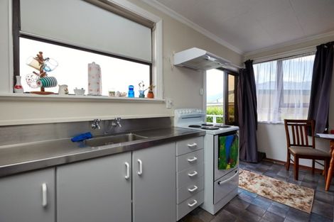 Photo of property in 4 Kiwi Street, Kaikoura, 7300