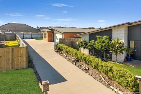 Photo of property in 23 Kotiate Street, Papamoa Beach, Papamoa, 3118