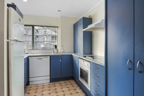 Photo of property in 35 Stephen Avenue, Henderson, Auckland, 0610