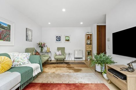 Photo of property in 37f Ngaio Road, Kelburn, Wellington, 6012