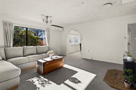 Photo of property in 16 Palmer Place, Parkvale, Hastings, 4122