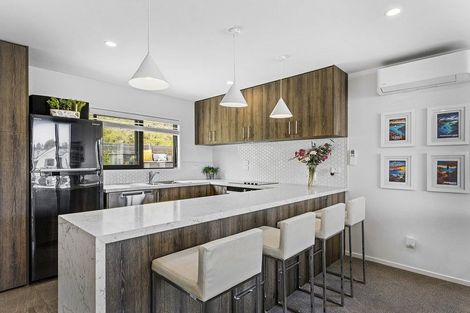 Photo of property in 43 Holystone Road, Whitby, Porirua, 5024