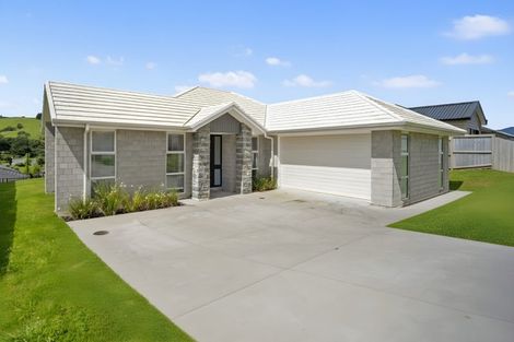 Photo of property in 5 Awa Avenue, Helensville, 0800