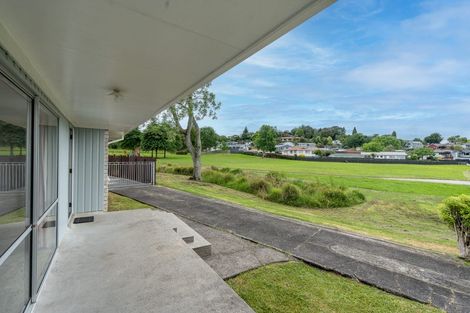 Photo of property in 27 Caernarvon Street, Dinsdale, Hamilton, 3204