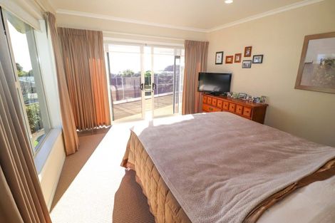 Photo of property in 10 Lockhart Place, Ngarimu Bay, Thames, 3575