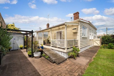 Photo of property in 206 Kirkwood Street, Thames, 3500