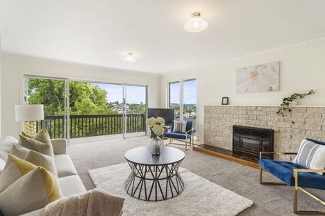 Photo of property in 29 Riverhills Avenue, Pakuranga Heights, Auckland, 2010