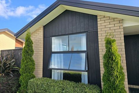 Photo of property in 10 Fairford Street, Rolleston, 7615