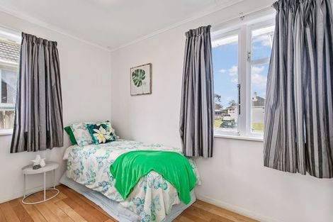 Photo of property in 27 Watts Road, Manurewa, Auckland, 2102
