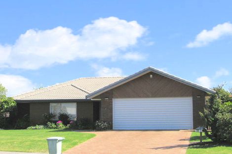 Photo of property in 8 Lotus Avenue, Mount Maunganui, 3116