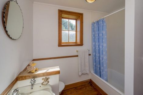 Photo of property in 217 Muhunoa Road West, Ohau, Levin, 5570