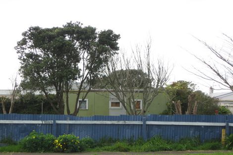 Photo of property in 114 Cracroft Street, Waitara, 4320