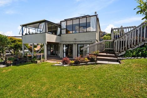 Photo of property in 19 Constable Lane, West Harbour, Auckland, 0618