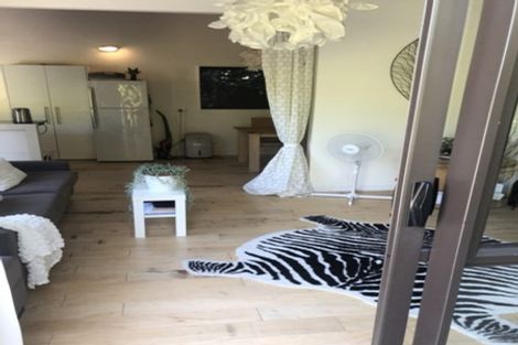 Photo of property in 25 Kennedy Avenue, Forrest Hill, Auckland, 0620