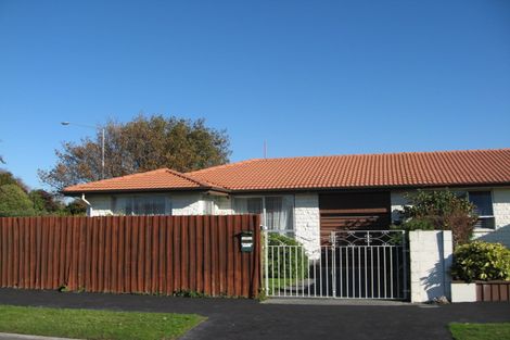 Photo of property in 2/34 Cardinal Drive, Hillmorton, Christchurch, 8025