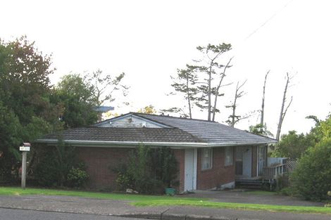 Photo of property in 64 Royal Road, Massey, Auckland, 0614