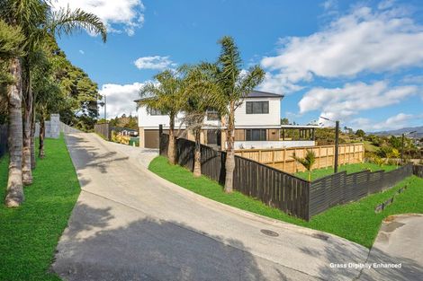 Photo of property in 292 Birdwood Road, Massey, Auckland, 0614