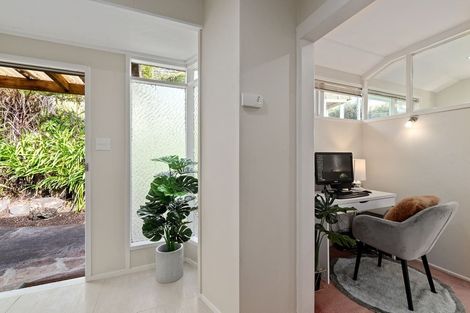 Photo of property in 12 Archers Road, Glenfield, Auckland, 0629