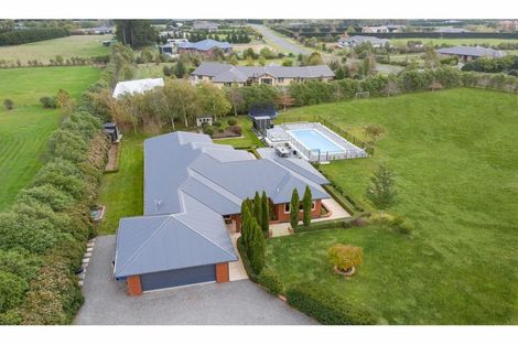 Photo of property in 10 Thorndon Close, Kirwee, Darfield, 7571