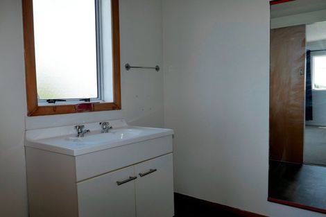 Photo of property in 166 Queen Street West, Levin, 5510