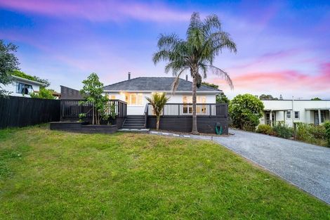 Photo of property in 15 Posa Avenue, Henderson, Auckland, 0612