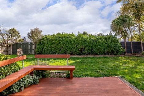 Photo of property in 16 Baillie Crescent, Carterton, 5713