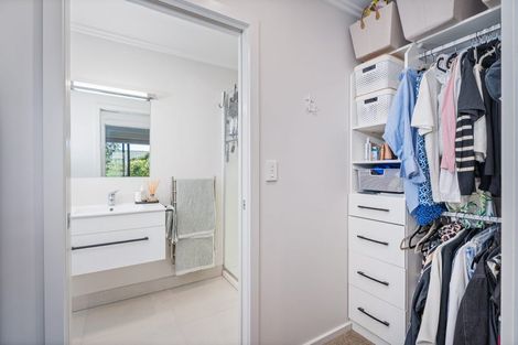 Photo of property in 10 Voyager Place, Cooks Beach, Whitianga, 3591