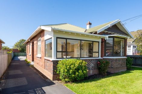 Photo of property in 267 Macandrew Road, Forbury, Dunedin, 9012