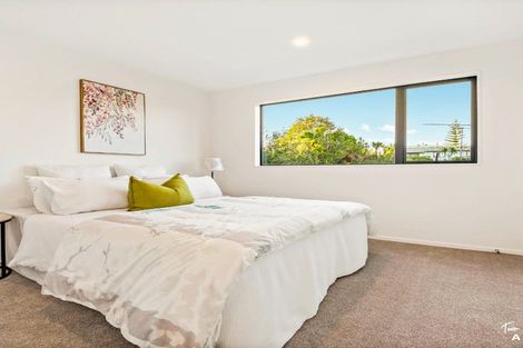 Photo of property in 3/11 Stottholm Road, Titirangi, Auckland, 0604