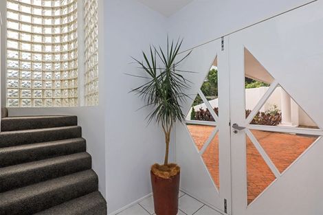 Photo of property in 132 Priestley Terrace, Bluff Hill, Napier, 4110